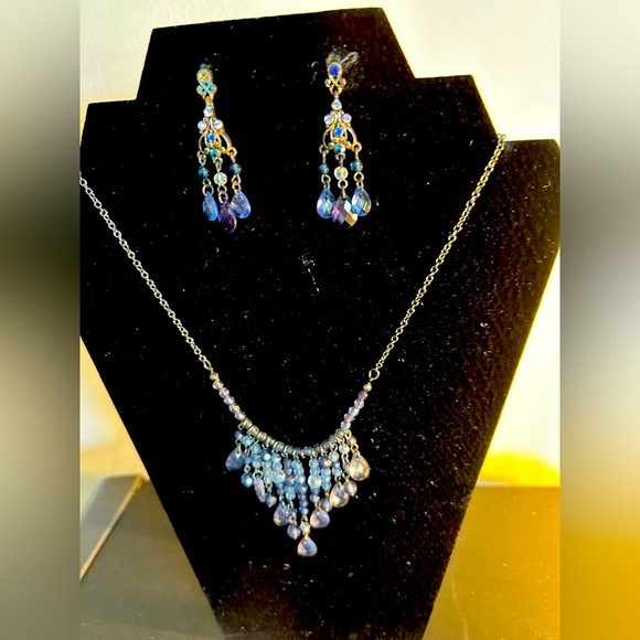1928 2-piece statement necklace and post earrings set in blue crystal - Picture 3 of 8